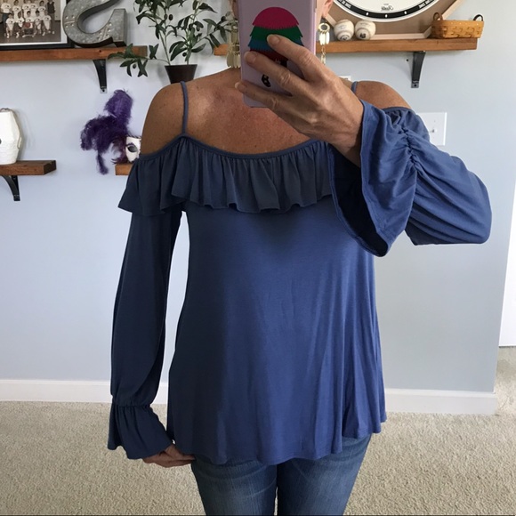 1 SMALL Long Sleeve, Cold Shoulder Top - Picture 2 of 8